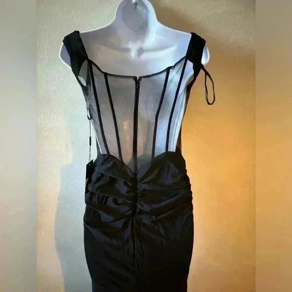 La Femme Sheer Back Gown - Picture 5 of 8